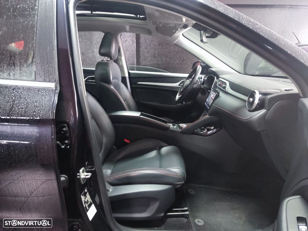 MG ZS Maximal Luxury - 13