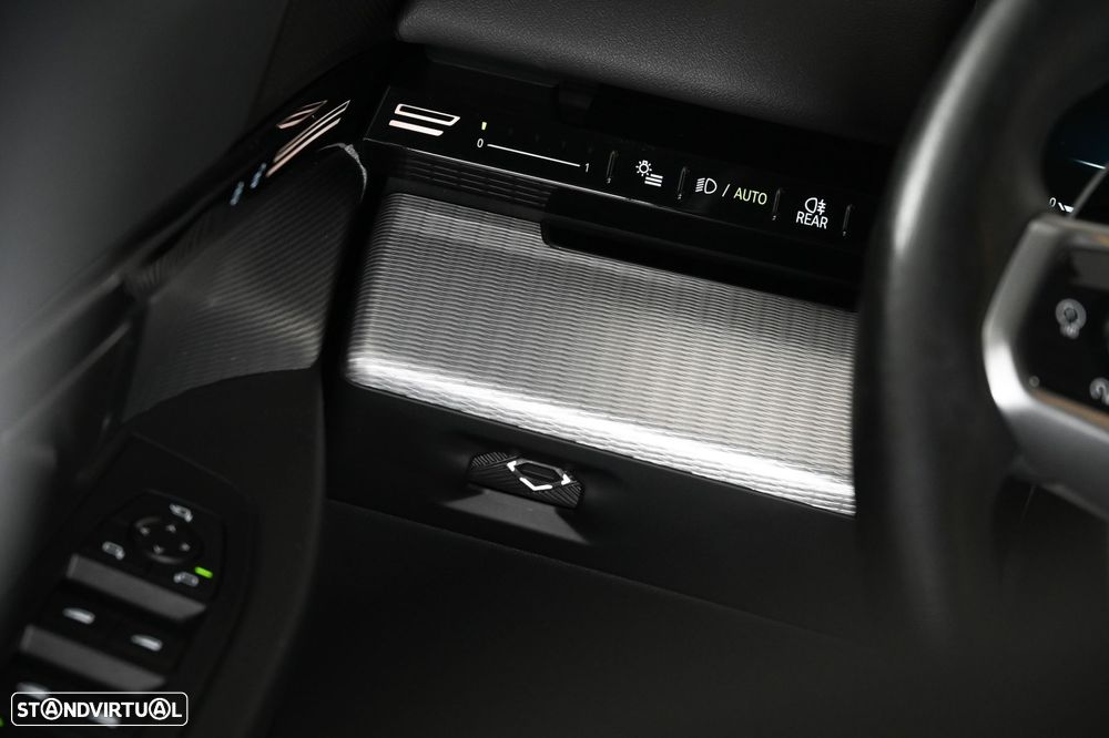 BMW 520 d Pack Desportivo M - 24