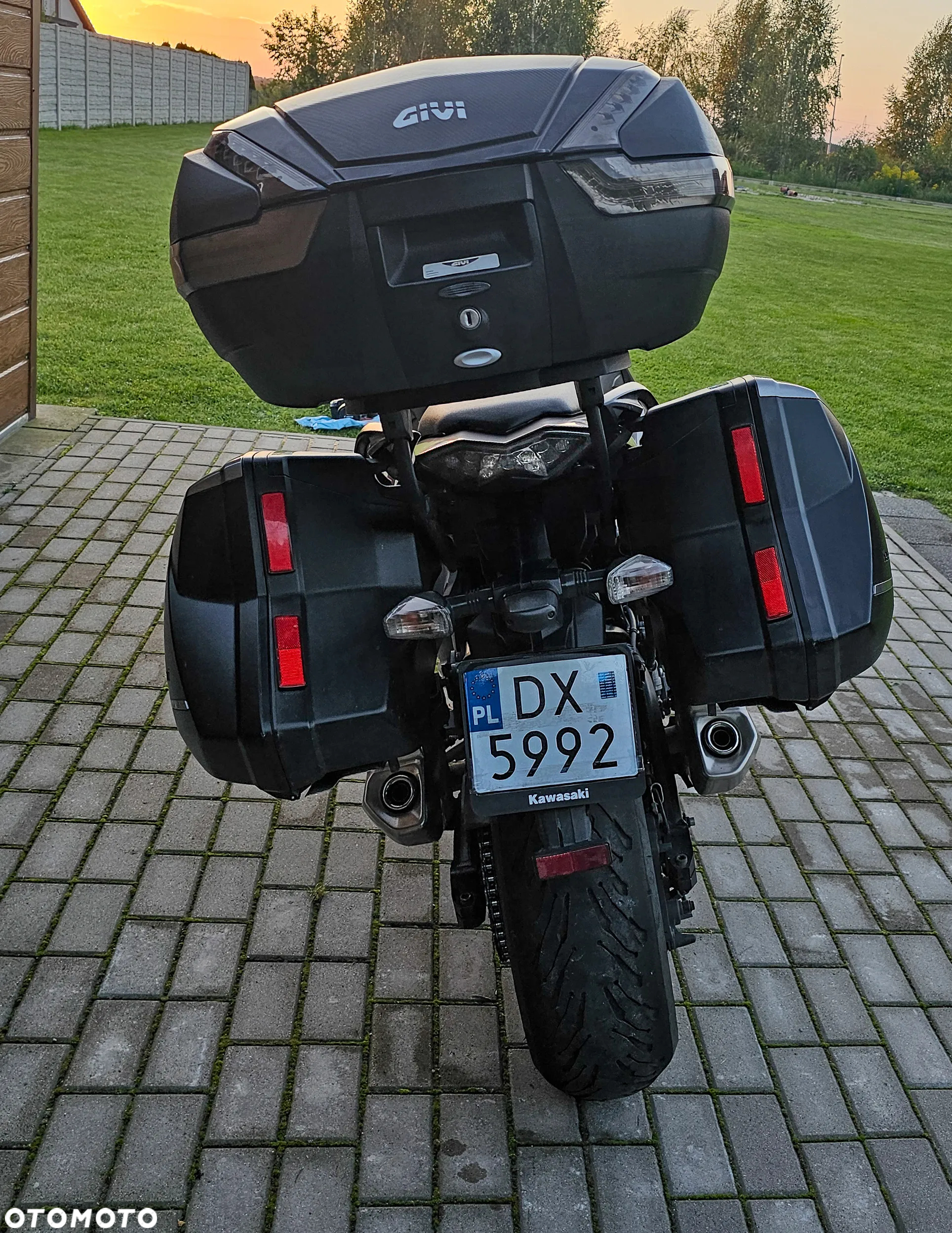 Kawasaki Ninja 1000 SX - 14
