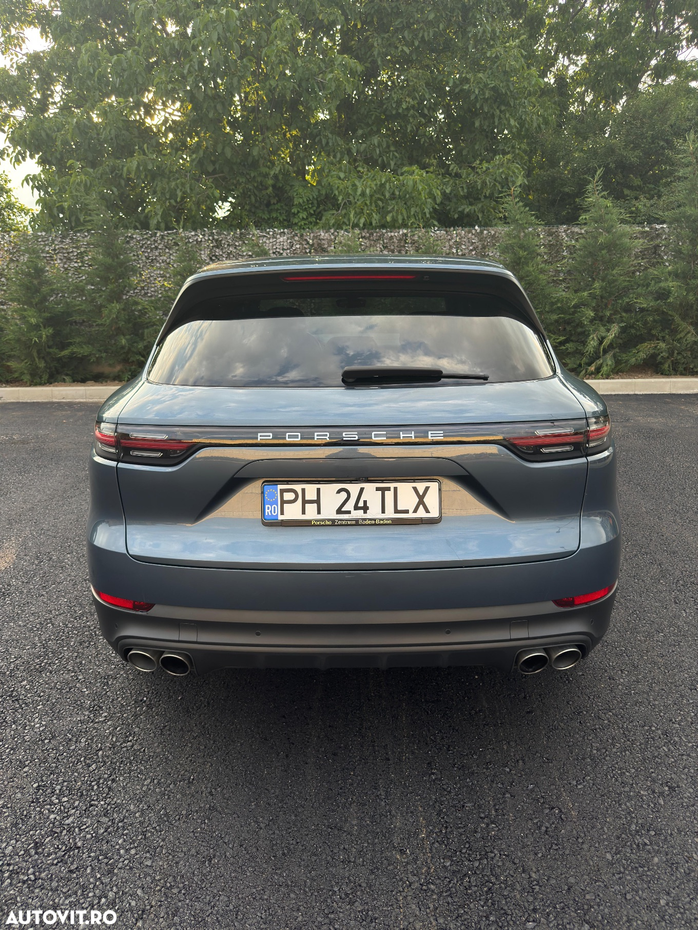 Porsche Cayenne S - 2