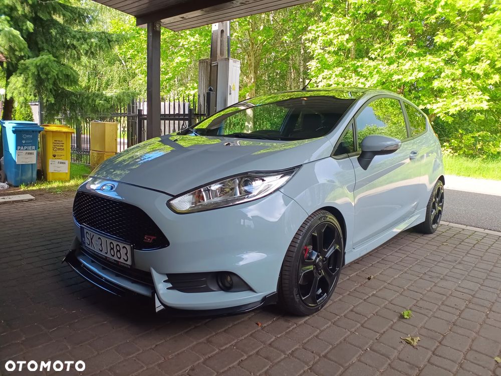 Ford Fiesta - 29