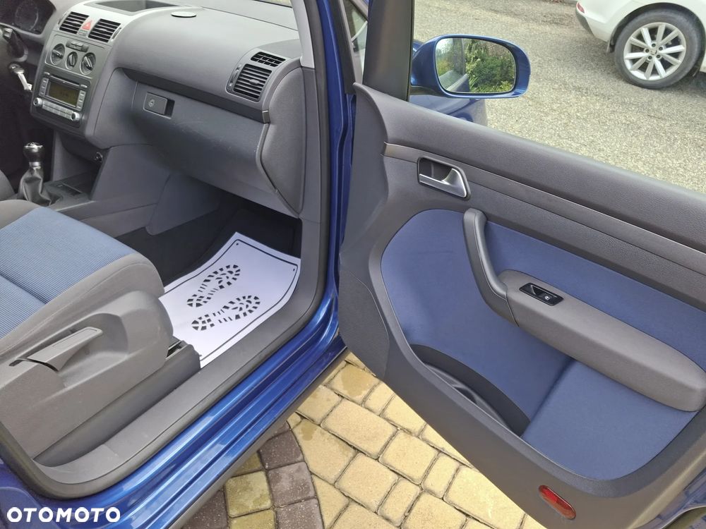Volkswagen Touran 1.6 Basis - 20