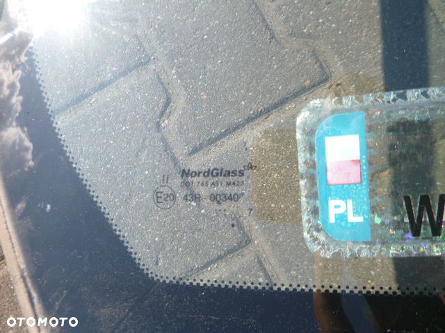 SZYBA PRZÓD PRZEDNIA CZOŁOWA HONDA CIVIC VII LIFT 5D HB - 4