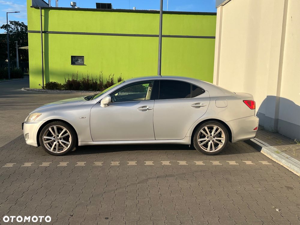 Lexus IS 250 Prestige - 4