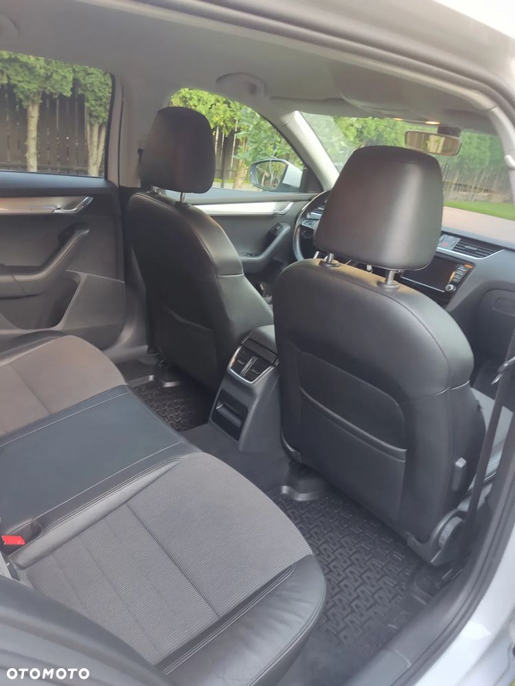 Skoda Octavia Combi 1.6 TDI (Green tec) DSG Style - 19