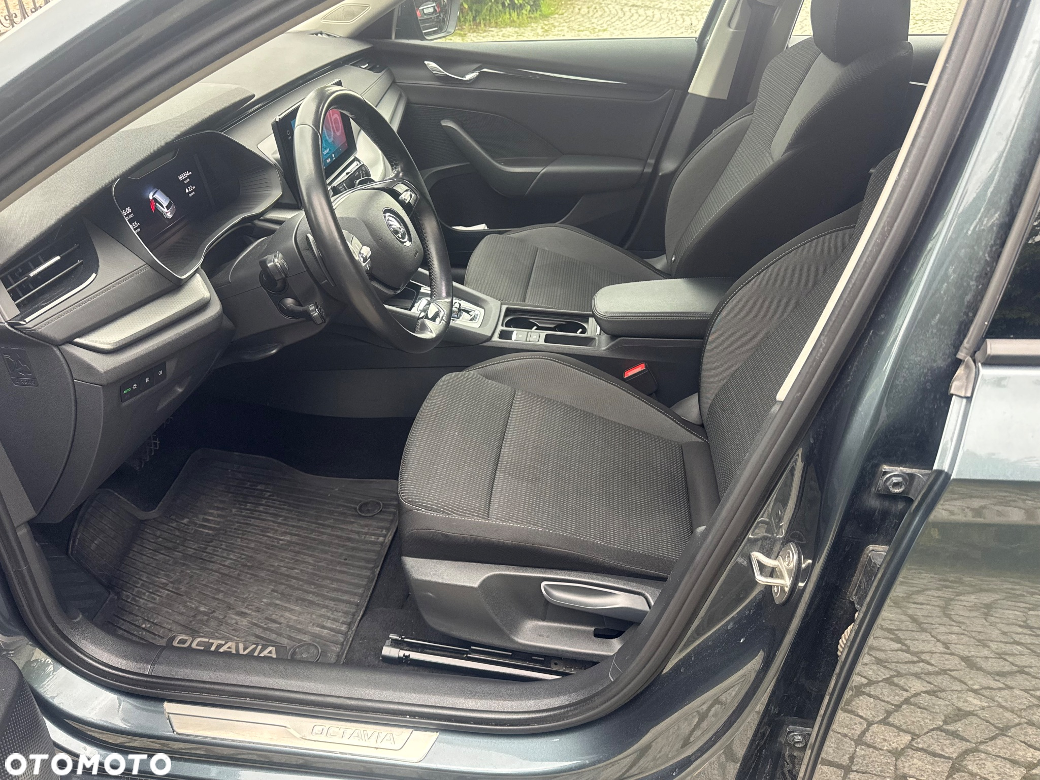Skoda Octavia 2.0 TDI Style DSG - 18