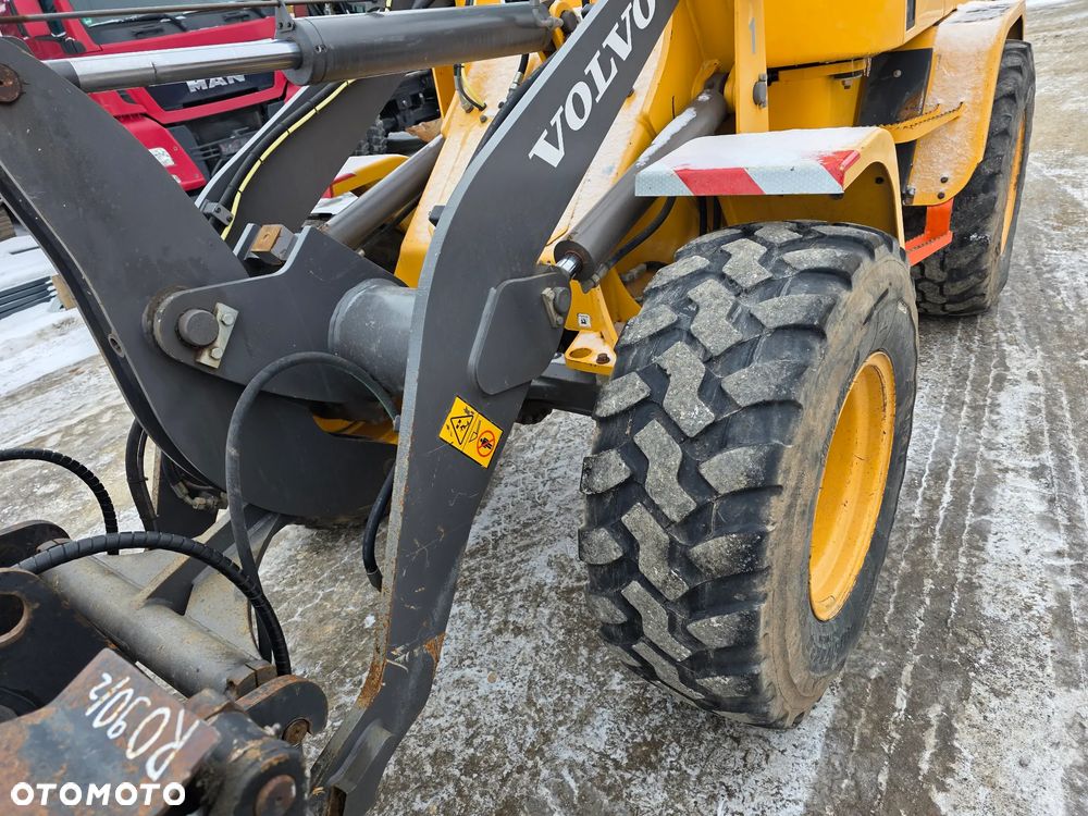 Volvo L30G Krokodyl Widly z Niemiec Cat Liebherr Atlas - 9