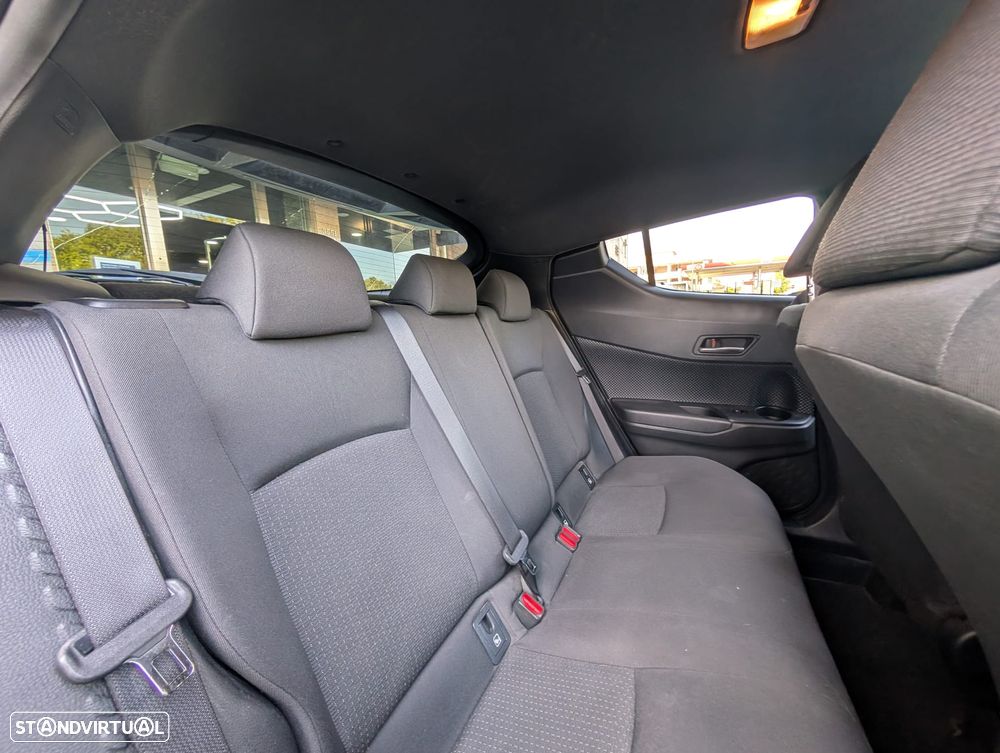 Toyota C-HR 1.8 Hybrid Square Collection - 13