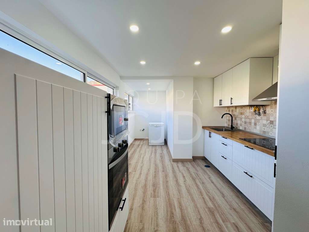 Apartamento T3 Totalmente Remodelado a Estrear - Costa da Caparica - Grande imagem: 2/20