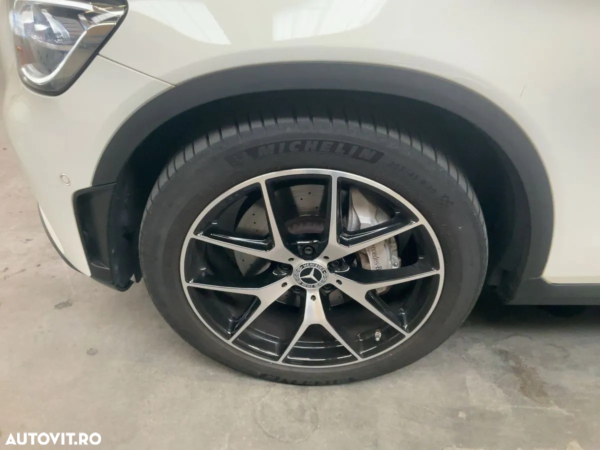 Mercedes-Benz GLC 300 d 4MATIC - 3