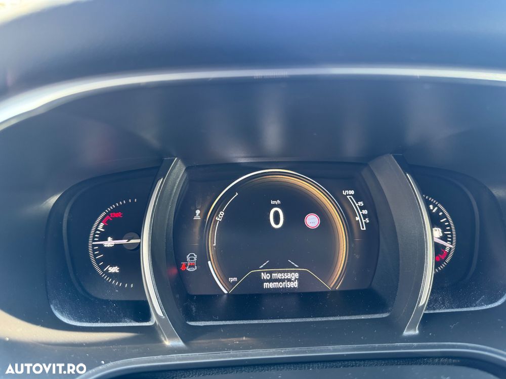 Renault Megane - 11