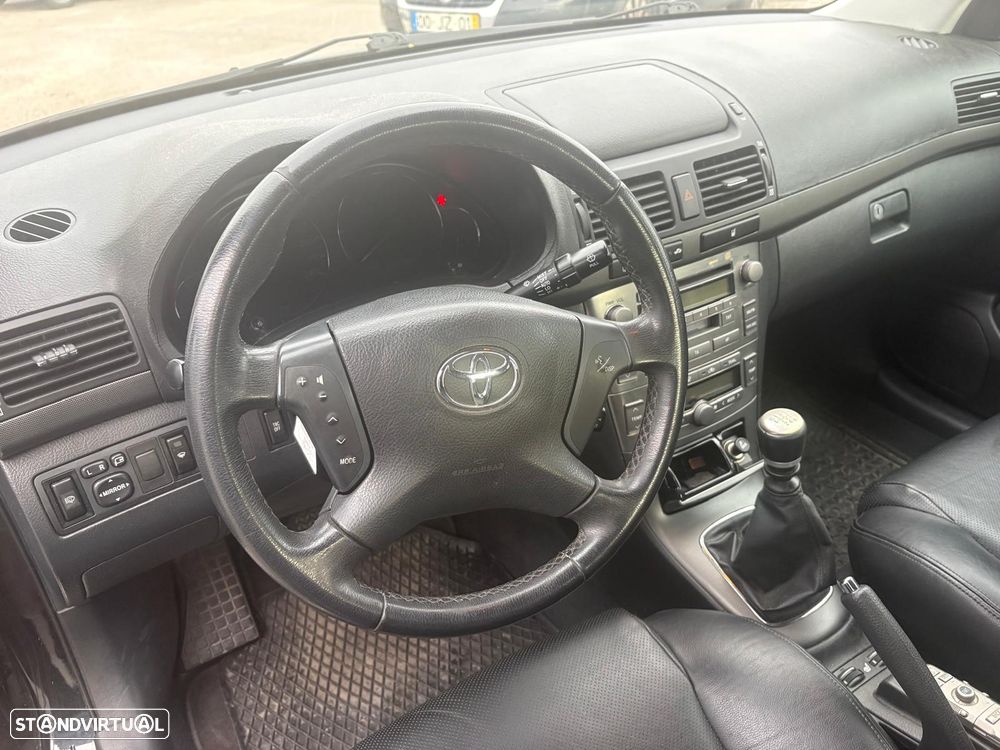 Toyota Avensis SD 2.2 D-4D Sol+GPS - 6