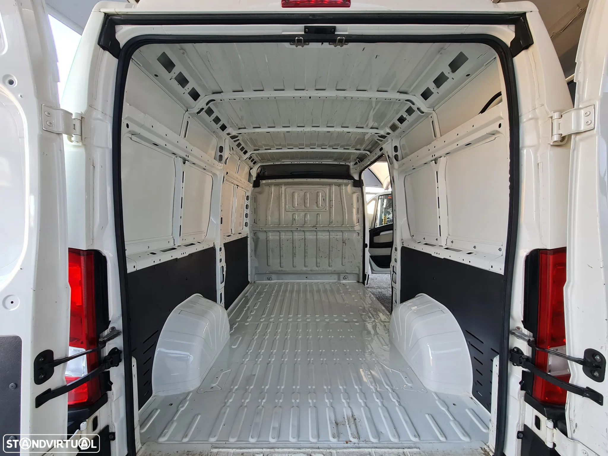 Peugeot Boxer 2.0 HDI 130CV L2H2  *GPS /AC/ IVA DEDUTÍVEL * - 8