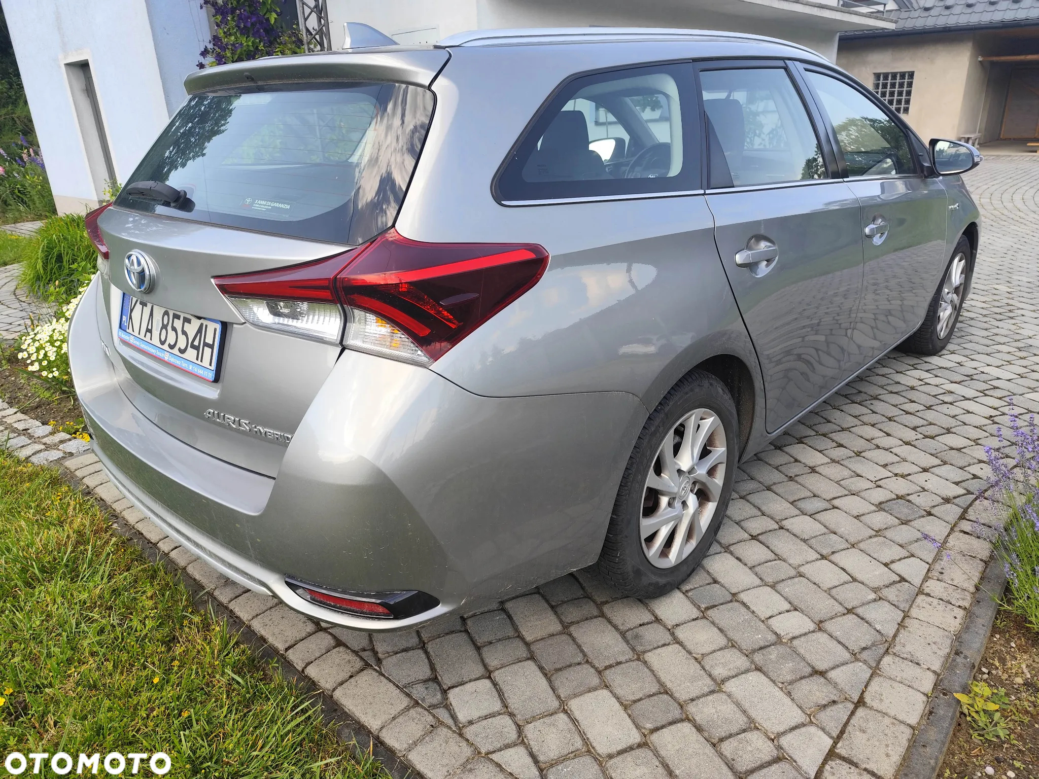 Toyota Auris 1.8 HSD Sol - 3
