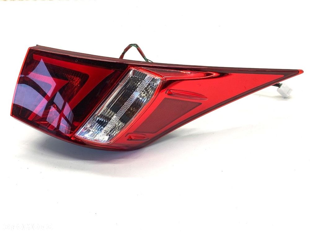 LAMPA LEWY TYŁ  LEXUS IS III (_E3_) 2013 - 2022 200t (ASE30) 180 kW [245 KM] benzyna 2015 - 2022 - 1