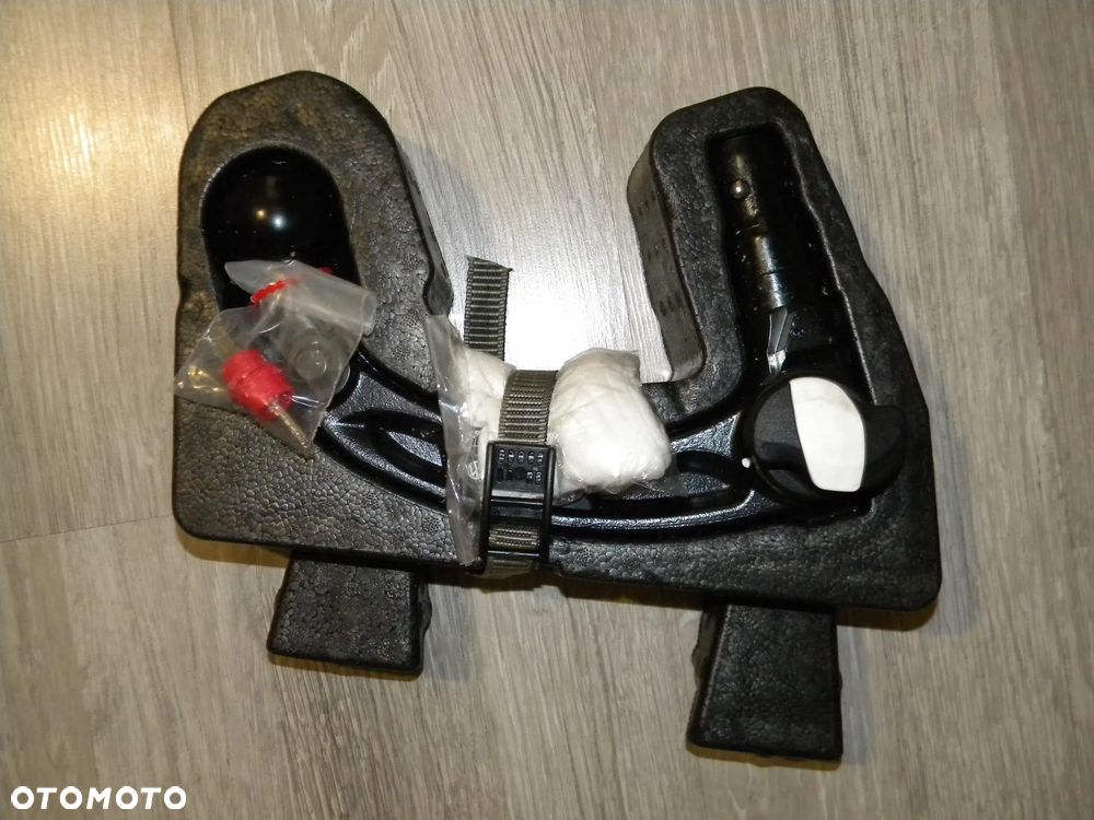KOMPLET NOWA 2X KLUCZYK REKAWICZKI KULA WESTFALIA WYPINANY HAK HOLOWNICZY VW POLO VI 6 2G 2G0 17-26 2G0803882A - 1
