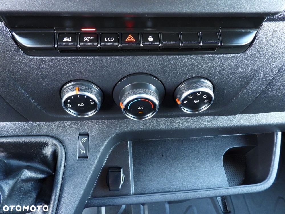 Renault MASTER PLANDEKA 10 PALET WEBASTO TEMPOMAT LEDY KLIMATYZACJA  165KM - 35