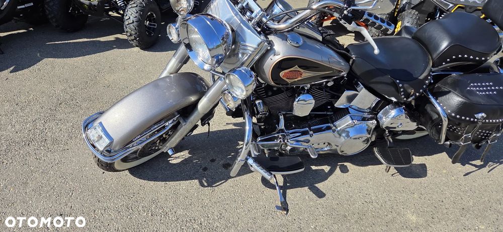 Harley-Davidson Softail Heritage Classic - 17