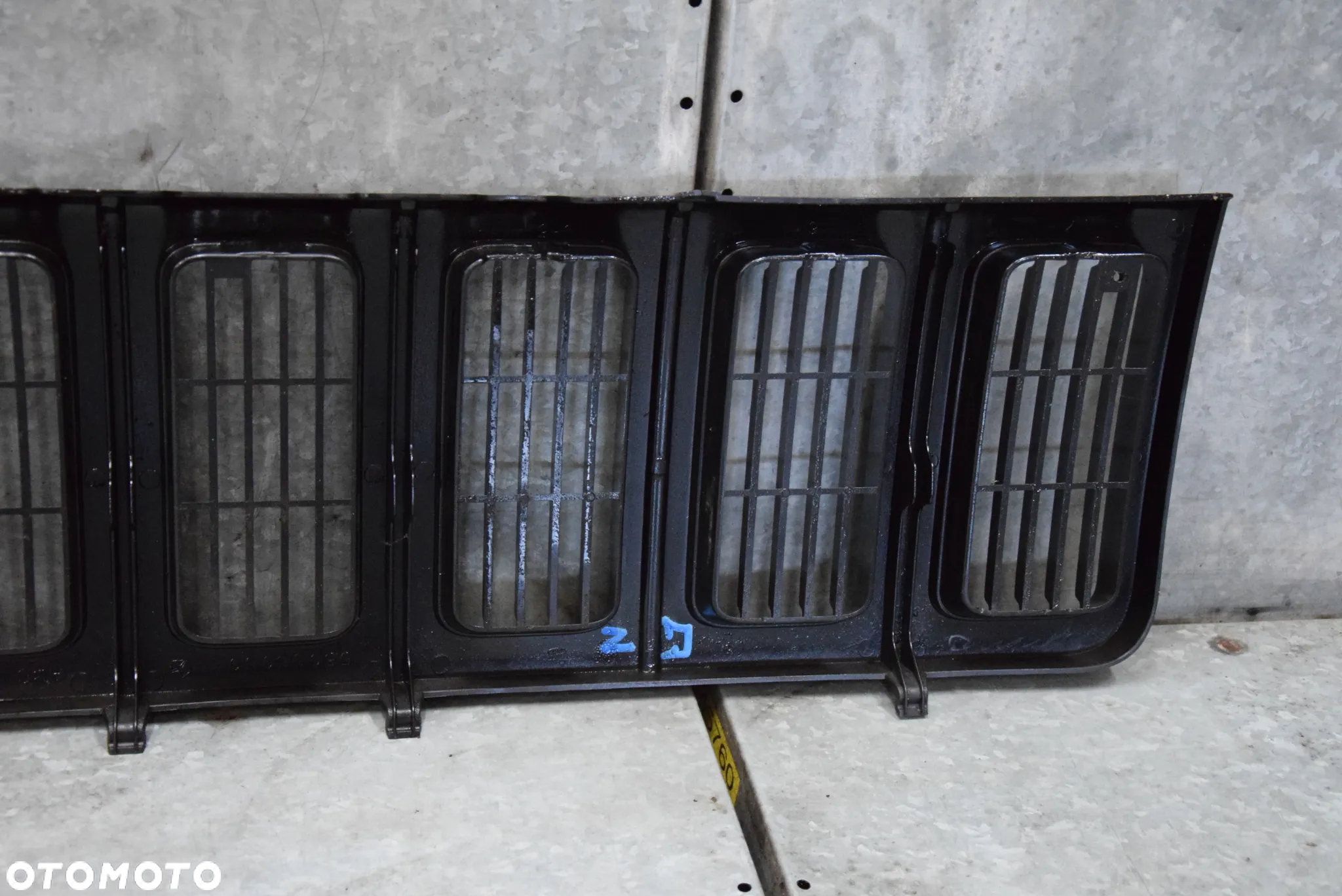 JEEP GRAND CHEROKEE ZJ GRILL ATRAPA - 14