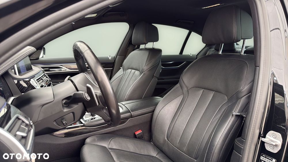 BMW Seria 7 740d xDrive mHEV sport - 17