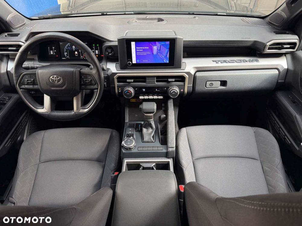 Toyota Tacoma - 9