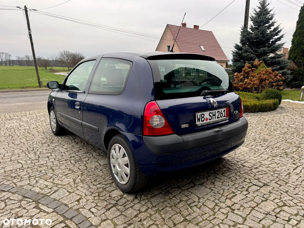 Renault Clio - 7