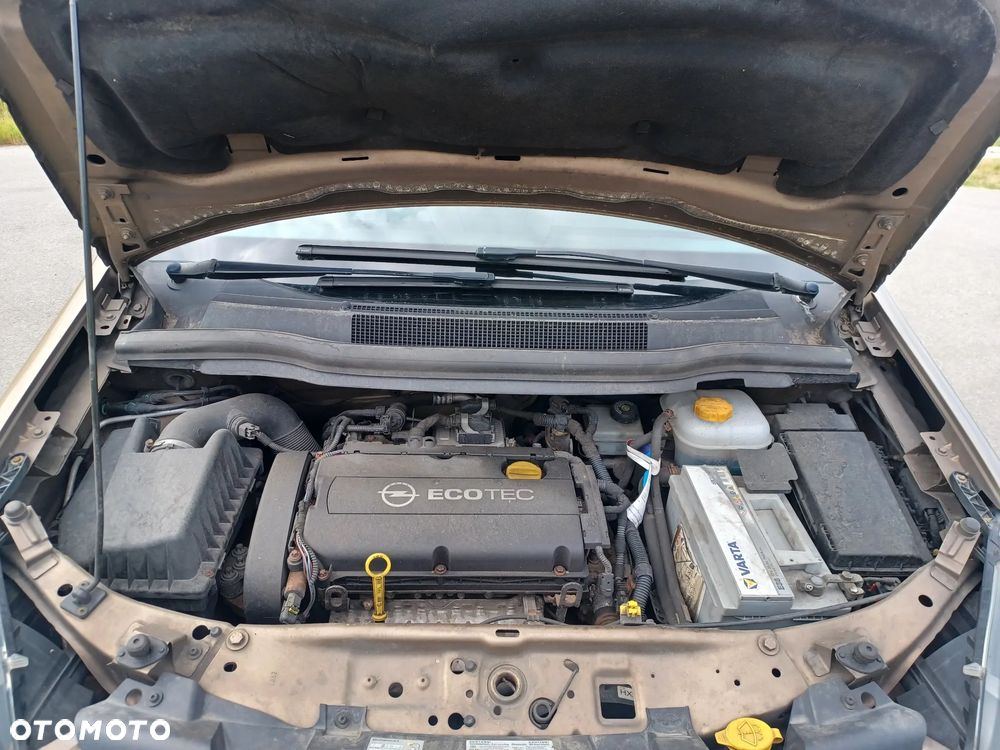Opel Zafira 1.6 ecoFLEX Family - 21