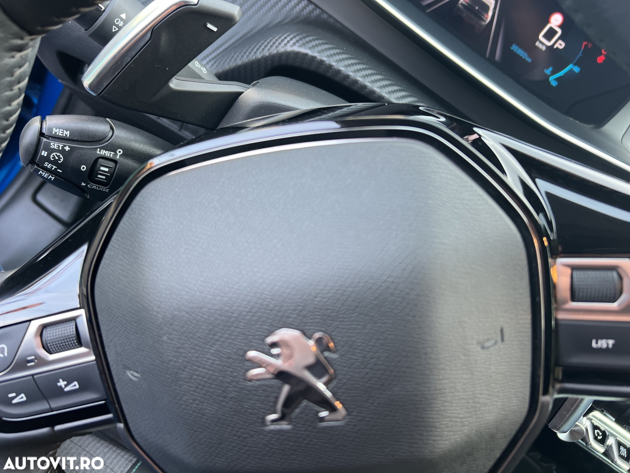 Peugeot 208 1.2 L PureTech STT EAT8 GT - 19