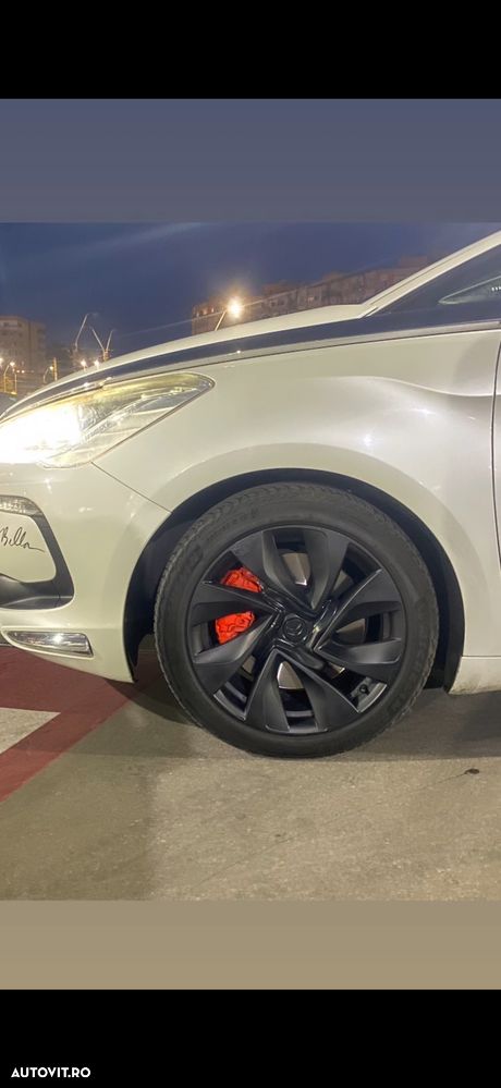 Citroën DS5 Hybrid4 EGS6 SportChic - 15