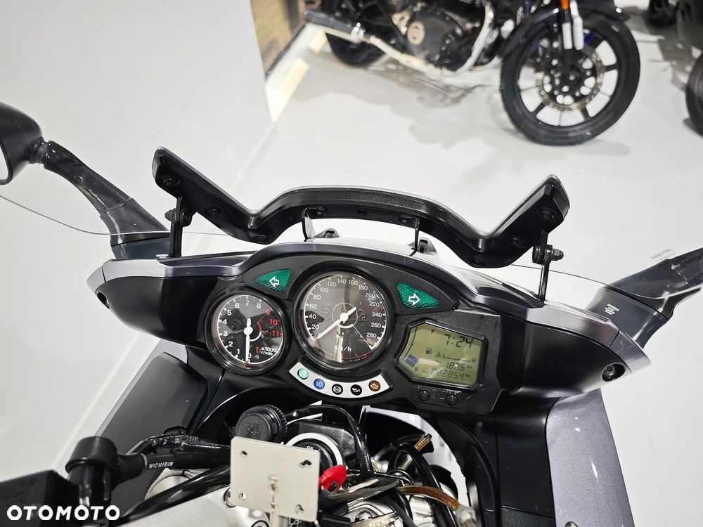 Yamaha FJR - 10