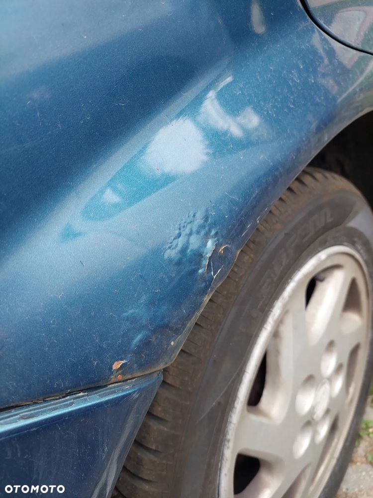 Nissan Almera Tino 1.8 Visia - 8