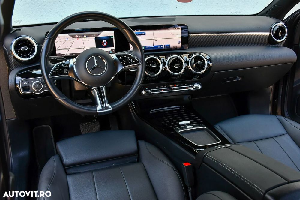 Mercedes-Benz A 180 d Sedan 8G-DCT - 32