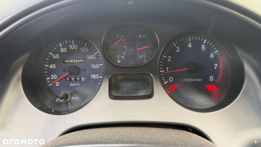 Toyota RAV4 2.0 - 14