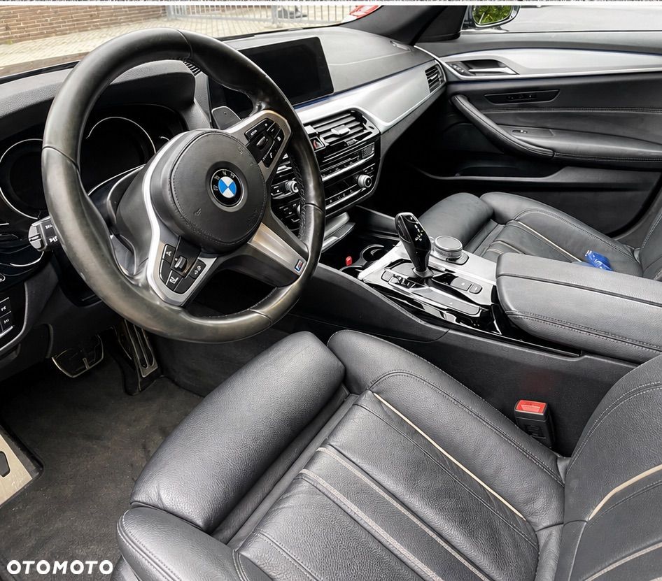 BMW Seria 5 520i M Sport Edition - 2