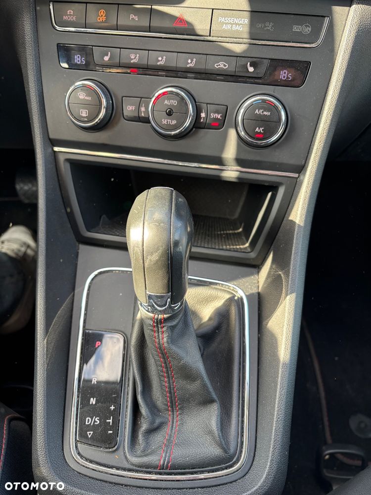Seat Leon ST 2.0 TDI DPF DSG FR - 12
