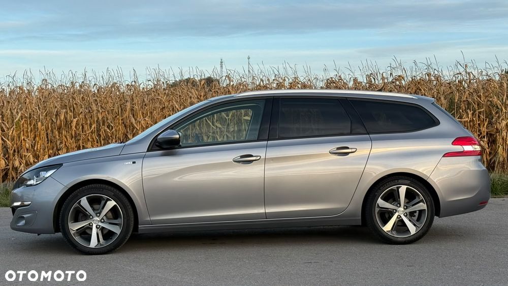 Peugeot 308 - 24
