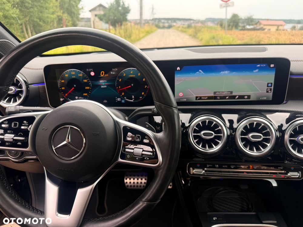 Mercedes-Benz Klasa A 220 AMG Line 7G-DCT - 20