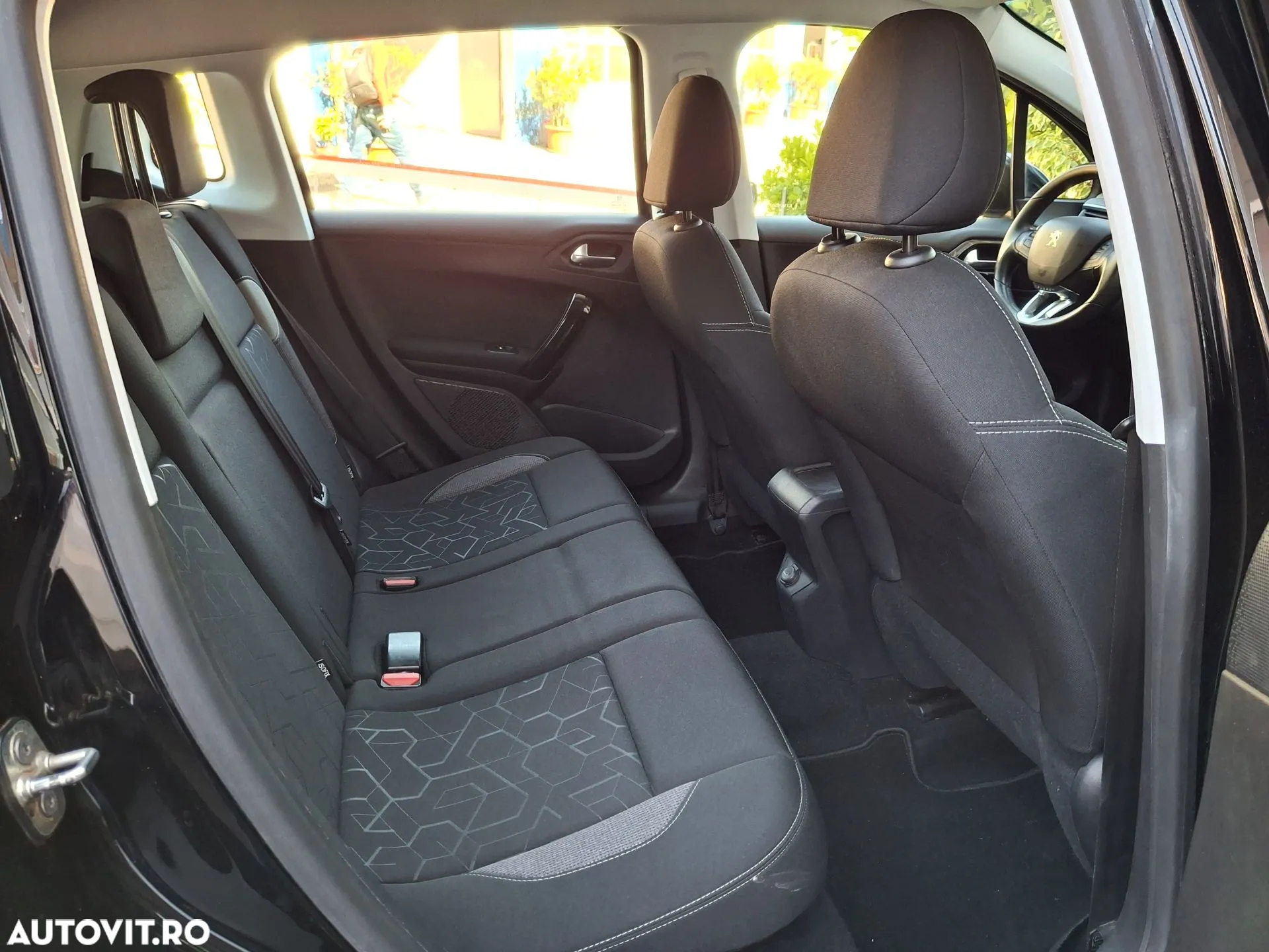 Peugeot 2008 - 17