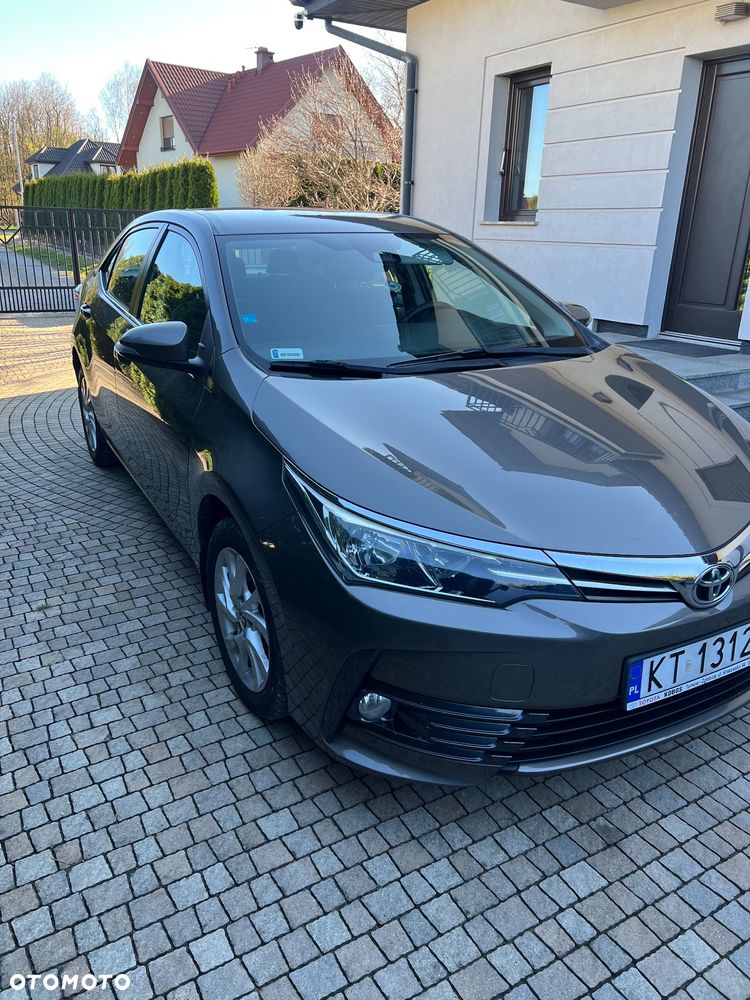 Toyota Corolla 1.6 Comfort - 10