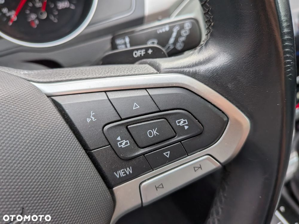 Volkswagen Passat 2.0 TDI SCR DSG - 19