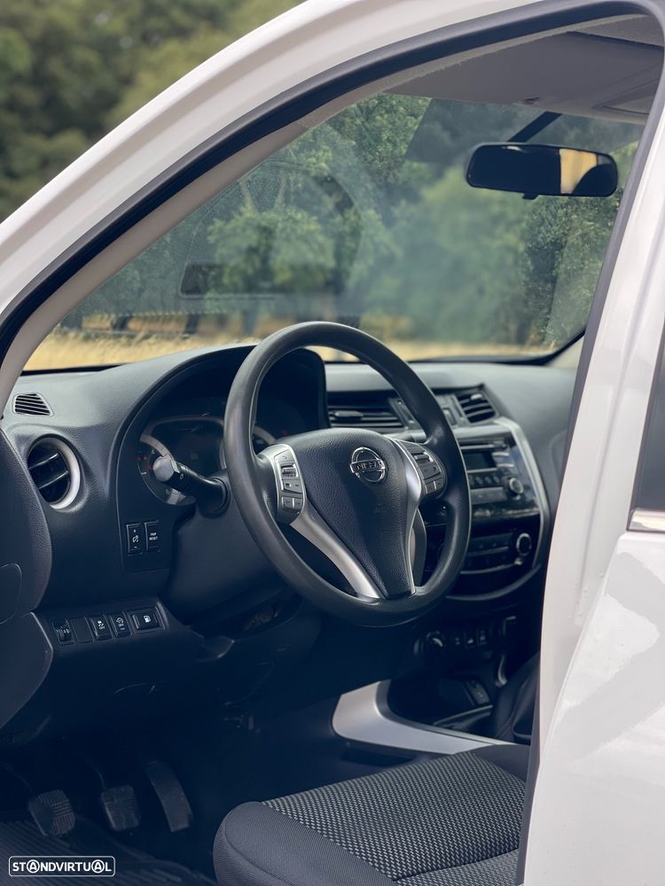 Nissan Navara 2.3 dCi CD 4WD N-Connecta - 10