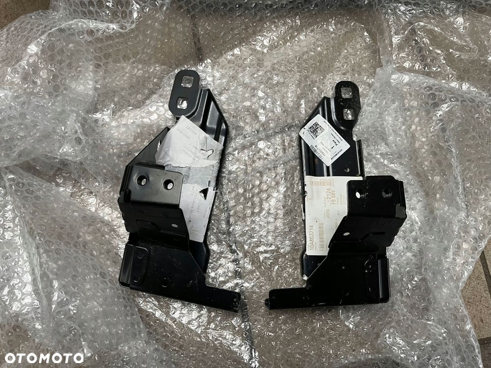 mocowanie wspornik lampy lewe prawe vw id3 nowe - 1