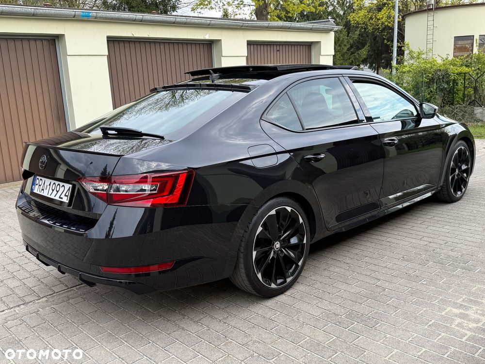 Skoda Superb 2.0 TDI Sportline DSG - 4