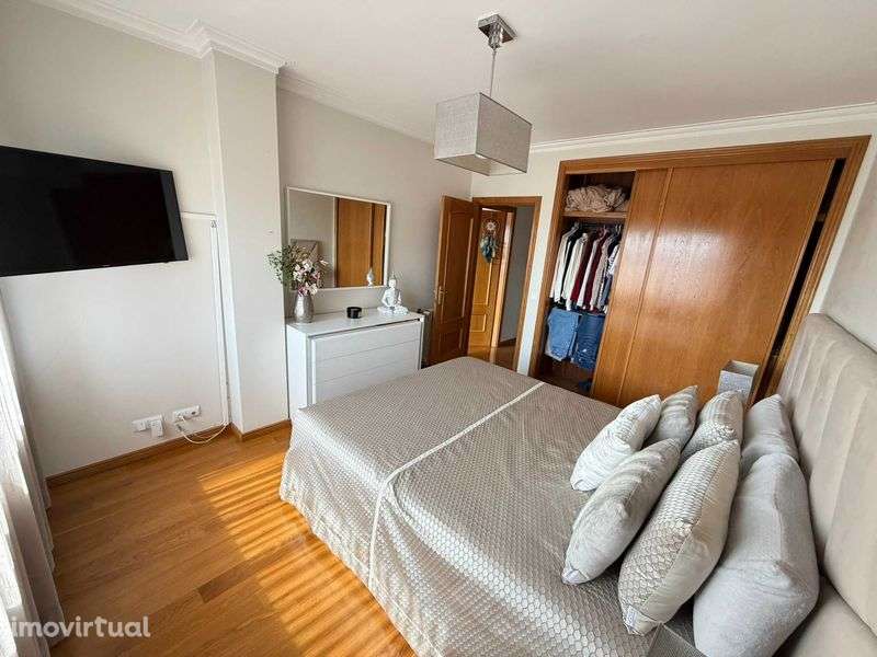 Apartamento t3 à venda na Rua António Sampaio, 29 - Grande imagem: 3/12