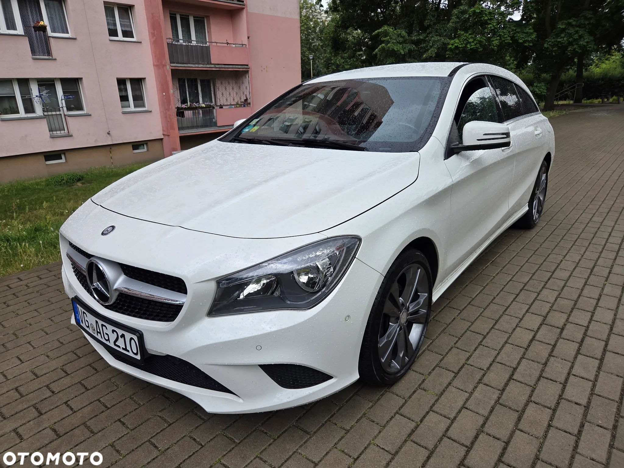 Mercedes-Benz CLA Shooting Brake 180 - 10
