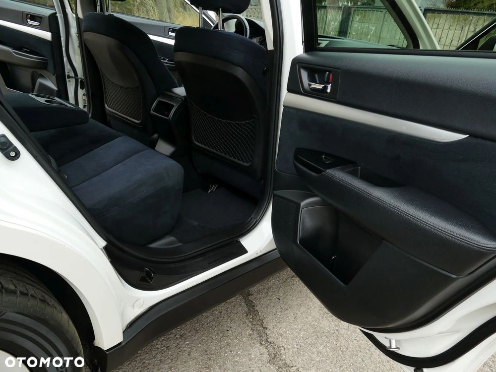 Subaru Outback 2.5i Lineartronic Active - 23
