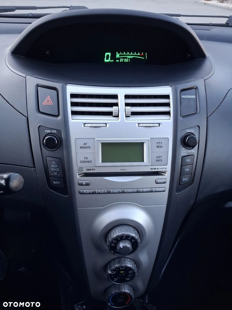 Toyota Yaris 1.3 Unlimited - 17