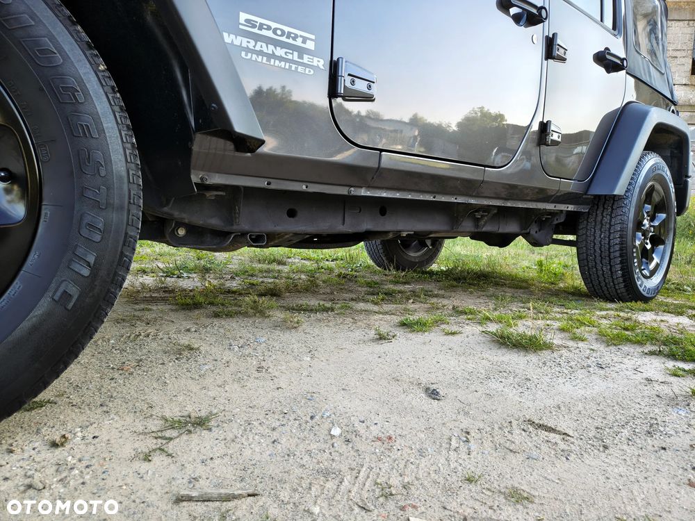 Jeep Wrangler - 31