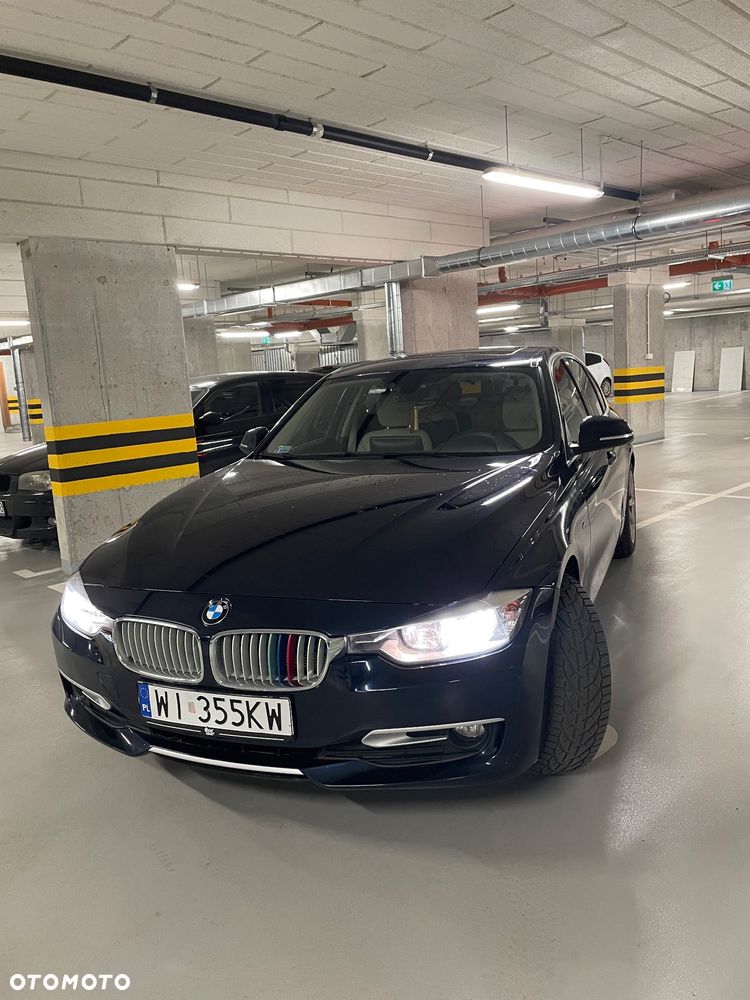 BMW Seria 3 320i xDrive - 1