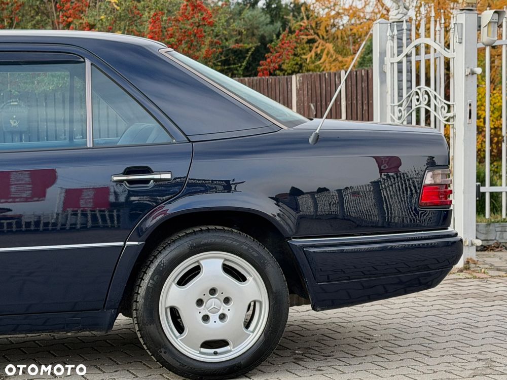 Mercedes-Benz W124 (1984-1993) - 30